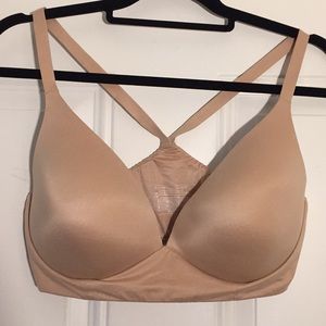Victoria’s Secret BBV lightly lined plunge